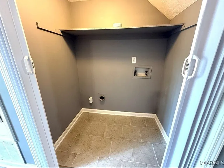 1249 Seth Johnson Dr — Photo 12