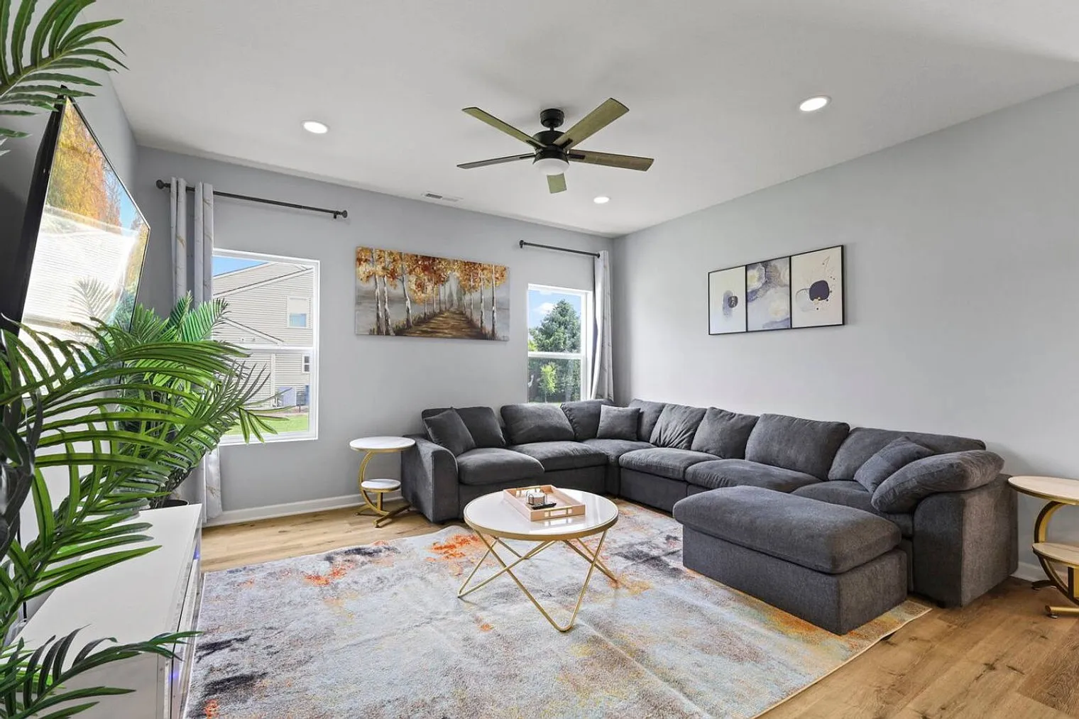 4 bed, 3.0 bath, 6533 sqft, $3,833 — Photo 1