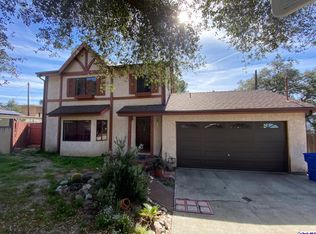 6446 Valmont St, Tujunga, CA 91042