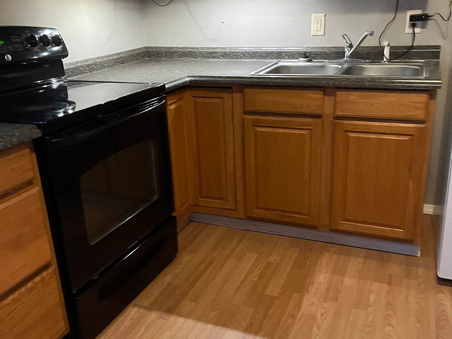 2 bed, $1,000 — Photo 4