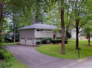 21 Bouchard Dr, Brunswick, ME 04011