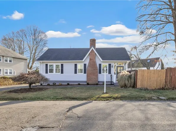 54 Melville Street, Stratford, CT 06615