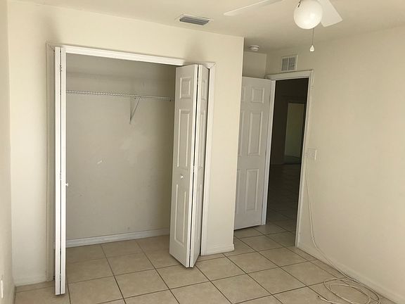 4th image of 601 SE 5th St