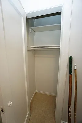 Rented by Universal Realty Group | media 15