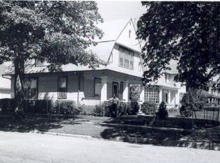 202 N View St, Aurora, IL 60506