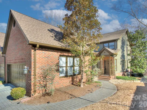 7429 Newmans Ln, Charlotte, NC 28270