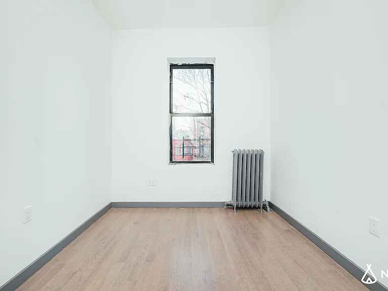 2553 Church Ave #2F — Photo 14