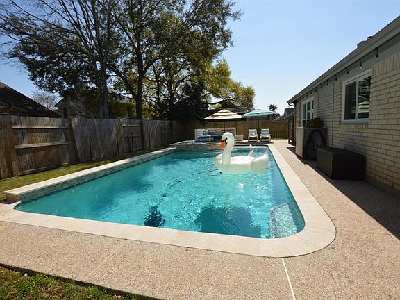 3rd image of 2721 Village Mills Dr