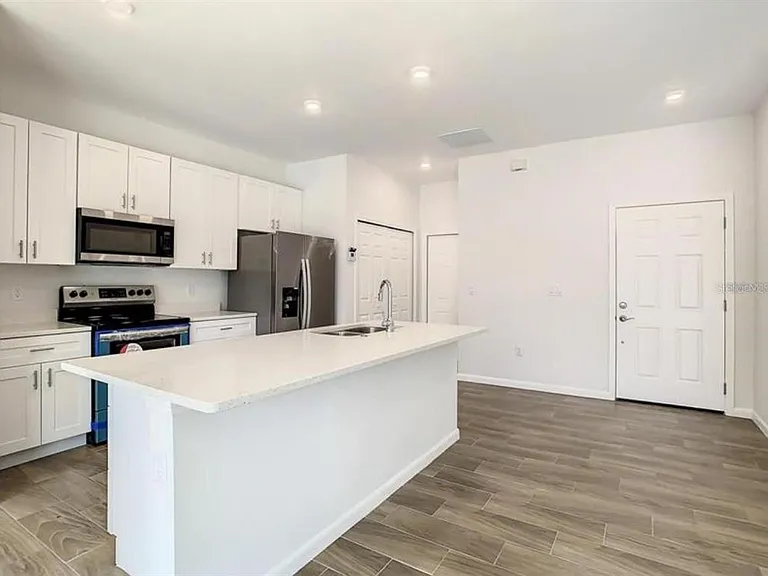 17000 SW 41st Ct — Photo 3