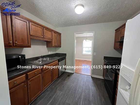 5th image of 742 Eaglesham Dr