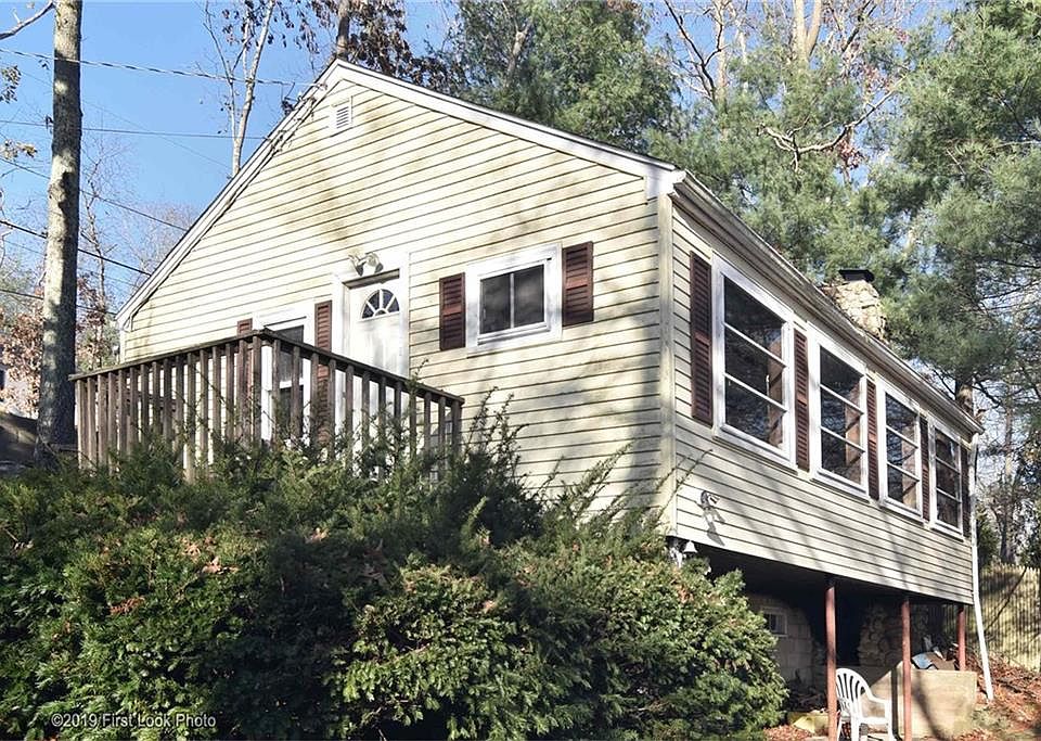 2nd image of 114 W Shore Dr
