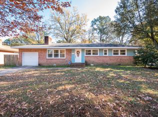 800 Balthrope Rd, Newport News, VA 23608