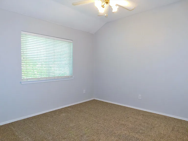 3721 Calvert Ln — Photo 21