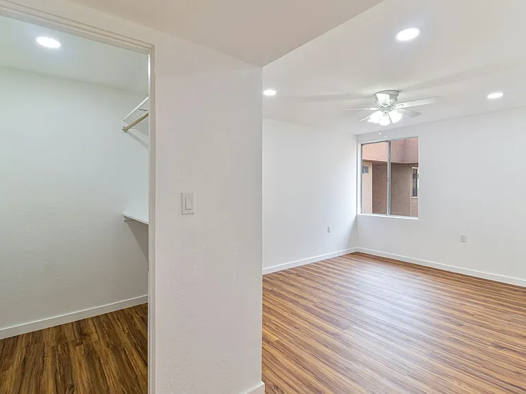 400 N Sunrise Way #264 — Photo 16