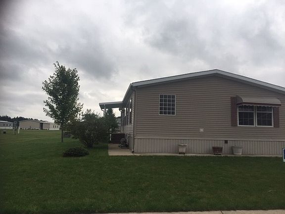 2nd image of 4266 Woods Edge St