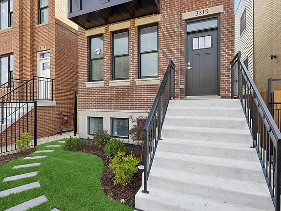 2nd image of 3319 S Prairie Ave