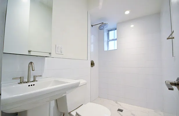 Rented by Julianna Realty Corp | media 19