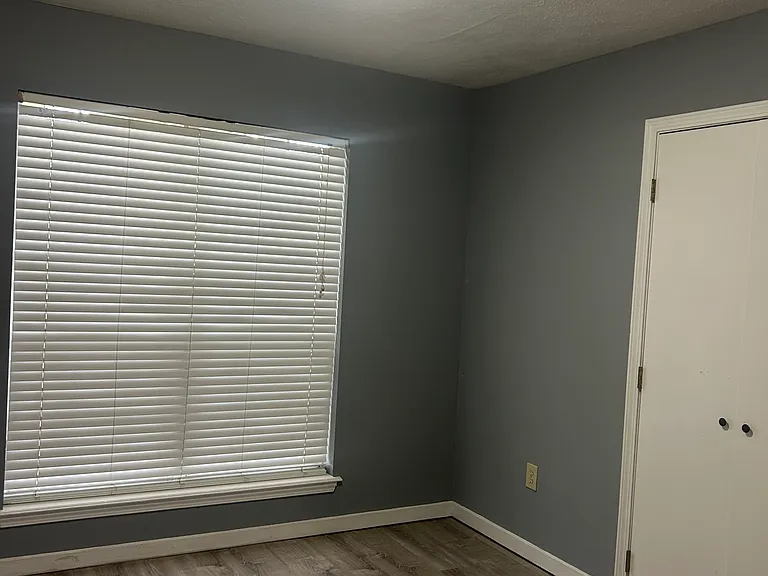 505 Brookstone Cir — Photo 18