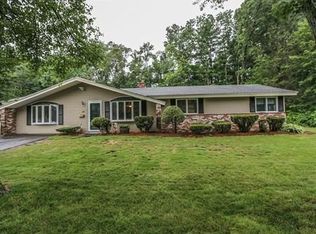 27 Temi Rd, Hudson, MA 01749