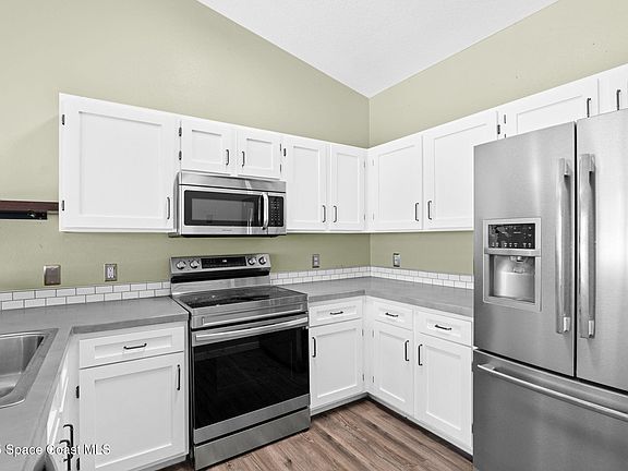 5th image of 120 Norwood Ave #120