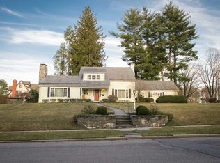 6 Saint Johns Pkwy, Poughkeepsie, NY 12601