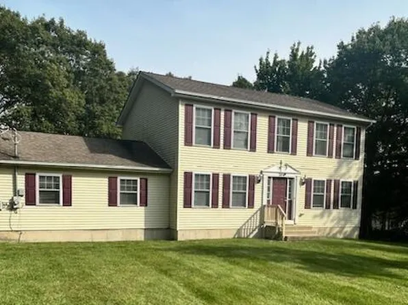 200 Pocono Blvd, Bushkill, PA 18324