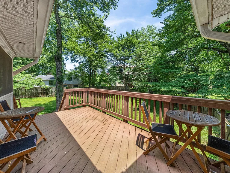 905 Carole Ct SE — Photo 6