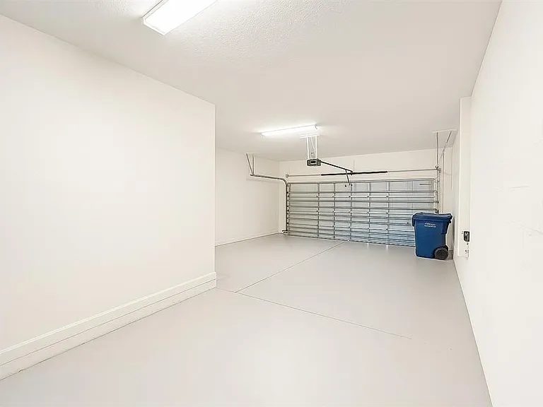 2037 Lake Side Ave — Photo 46