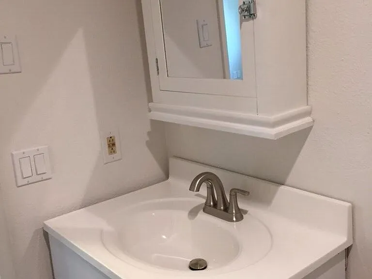 2407 SE 70th Ave — Photo 8