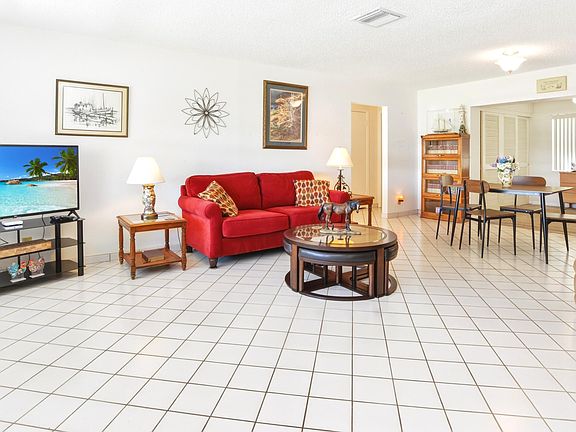 4th image of 2108 SW 15th Street
