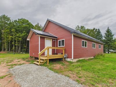 6909 N Connors Rd, Munising, MI, 49862