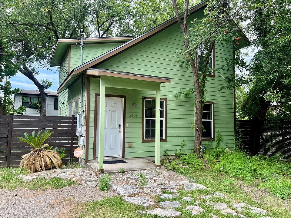 2409 Santa Rosa St