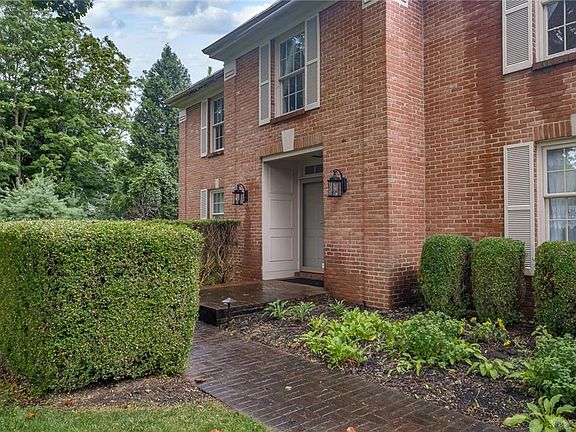 2nd image of 1573 Tulipwoods Cir