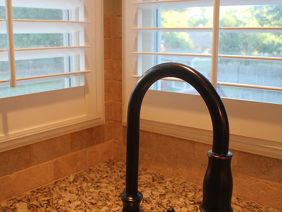 rubbed oil bronze