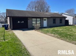 2207 Lafayette Ter, Clinton, IA 52732