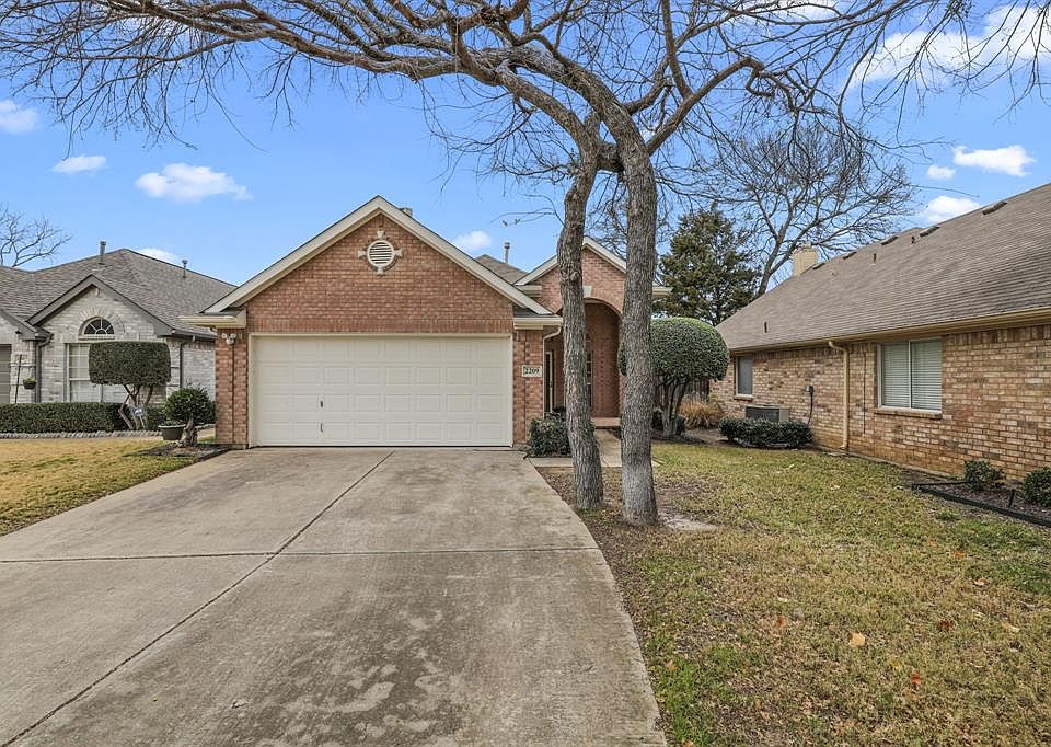 1st image of 2209 Wembley Wood Ln