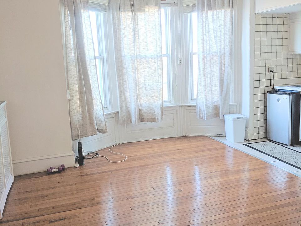 2nd image of 2224 S Broad St #2