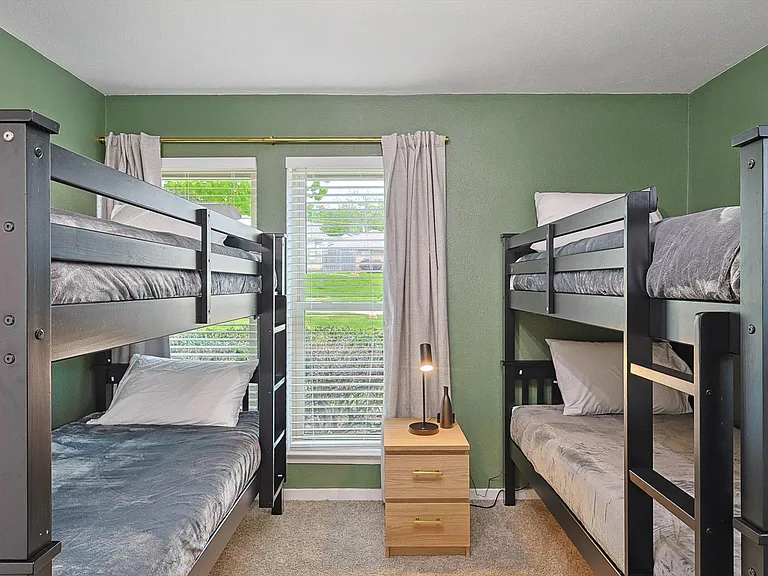 1208 Mayleaf Dr — Photo 24