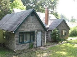 175 Foster Rd, Beaver Falls, PA 15010