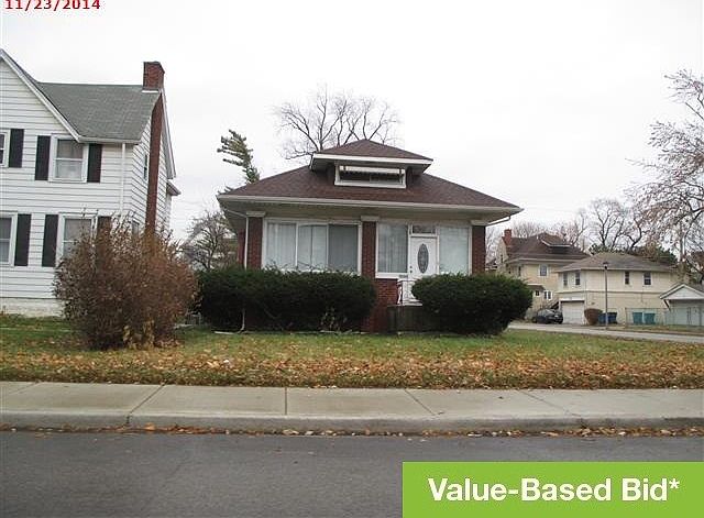 1st image of 159 S 19th Ave