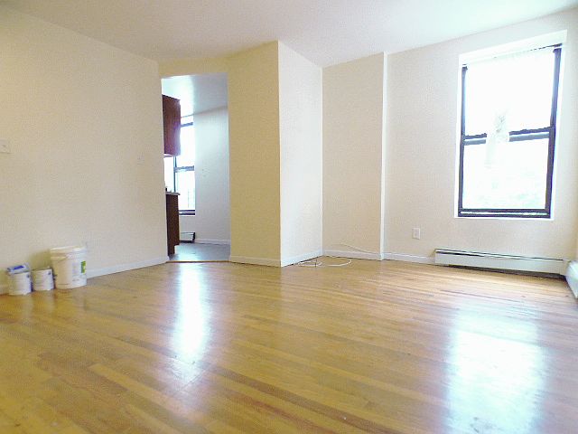 1st image of 67 Underhill Ave Floor 3