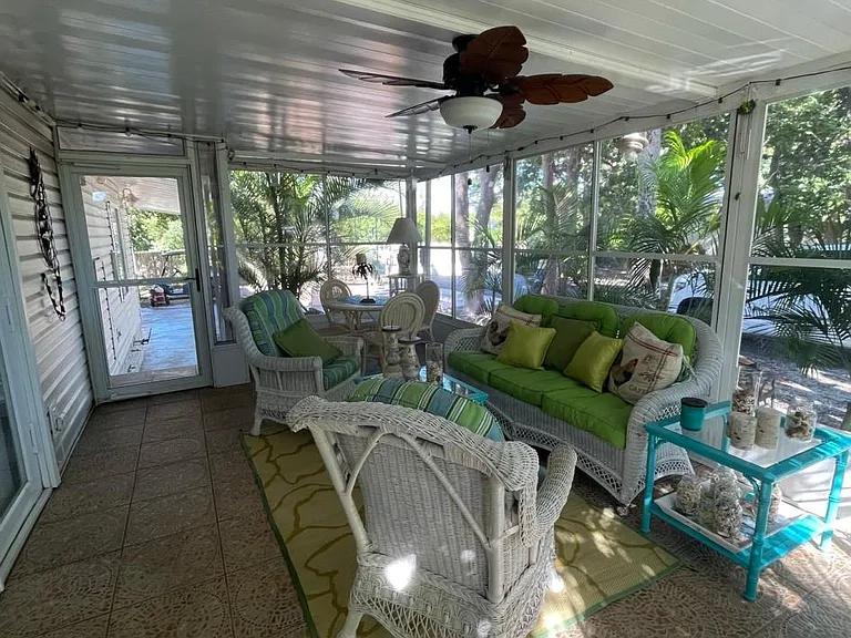900 S Emerald Dr — Photo 7