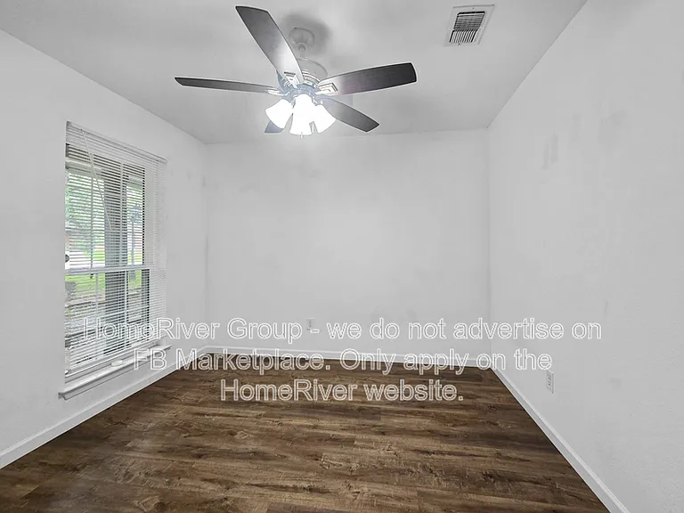 3002 Friendswood Dr — Photo 10