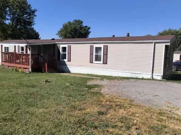1712 C Ave, Muscatine, IA 52761