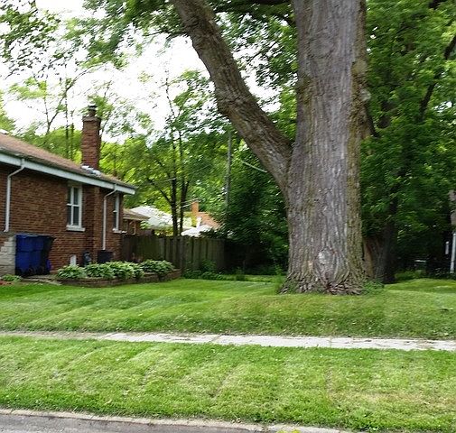 1st image of 308 Dewey Ave #10