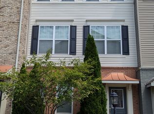 44008 Etna Ter, Chantilly, VA 20152
