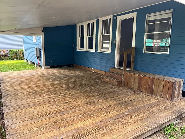 115 General Gardner Ave — Photo 18