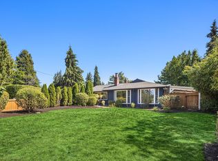 3633 Island Crest Way, Mercer Island, WA 98040