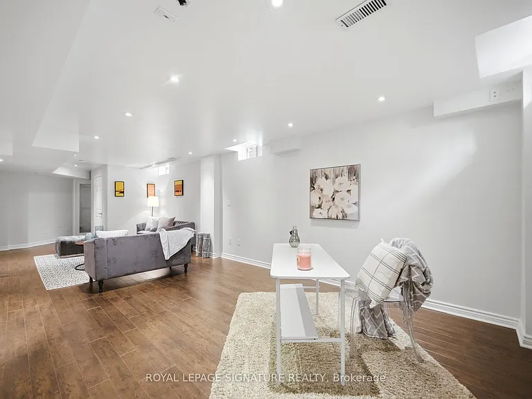 901 Knotty Pine Grv — Photo 42