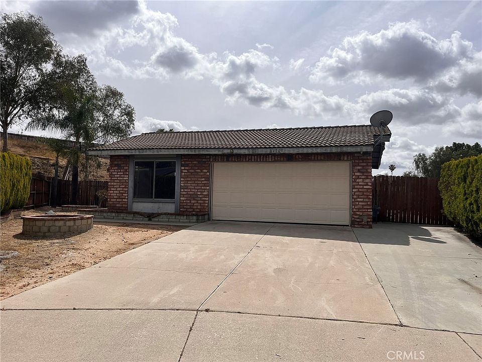 1st image of 24709 Sunnyridge Dr